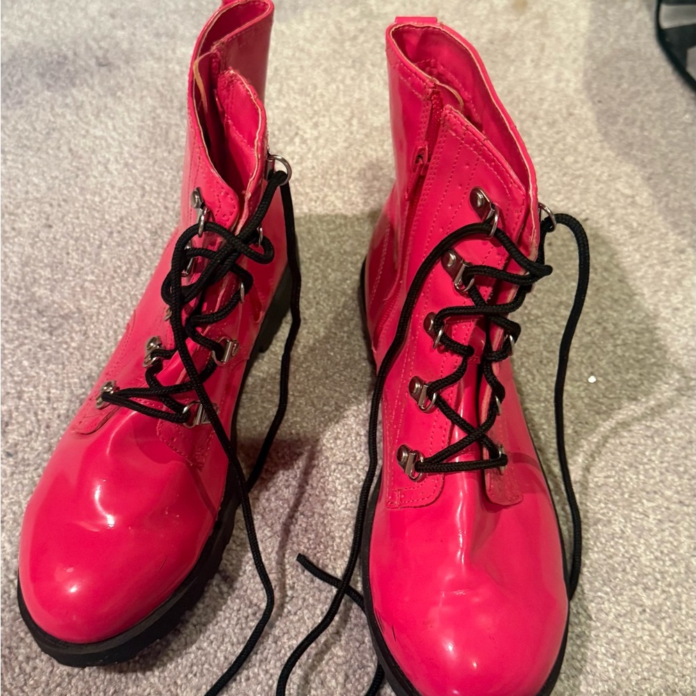 Stylish Pink Lace-Up Women's Boots